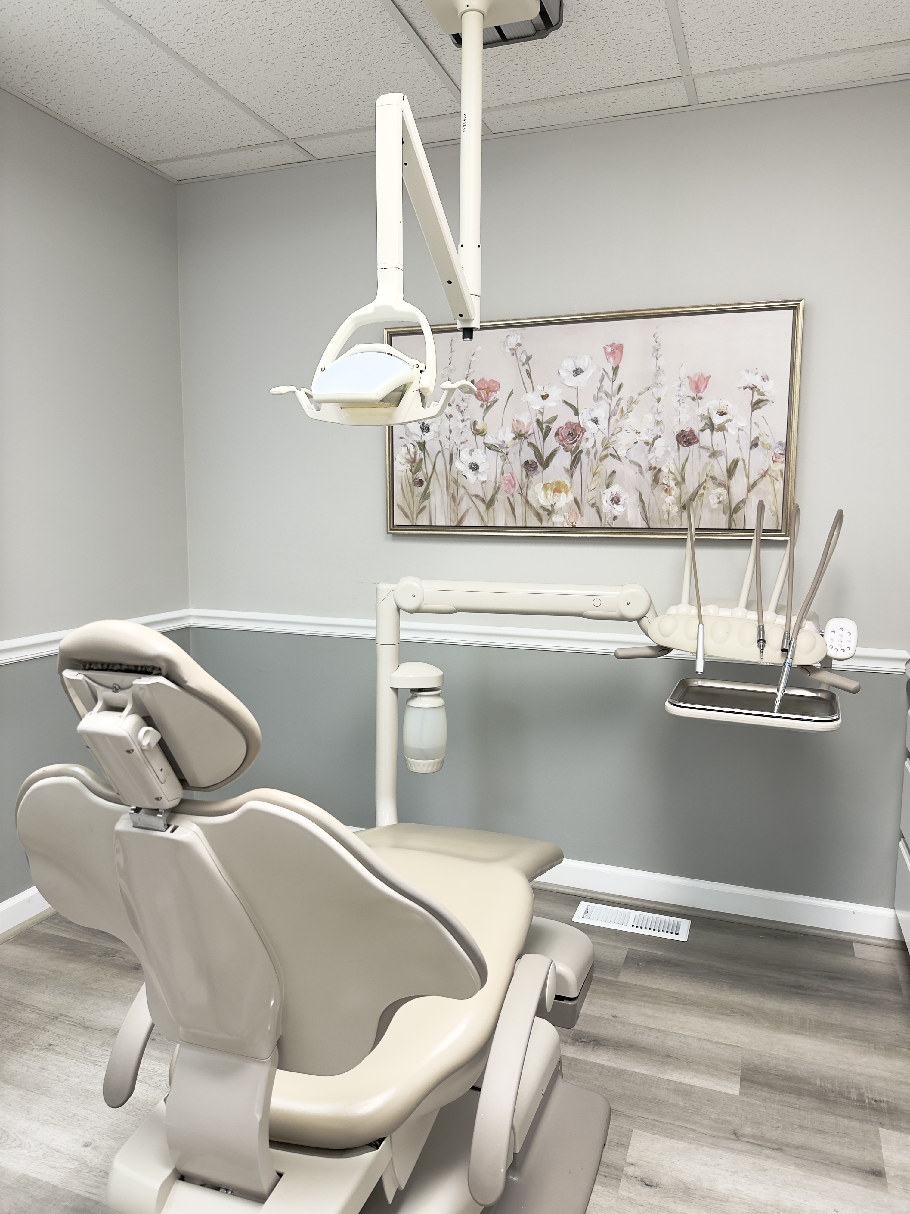 Comfortable patient treatment area
